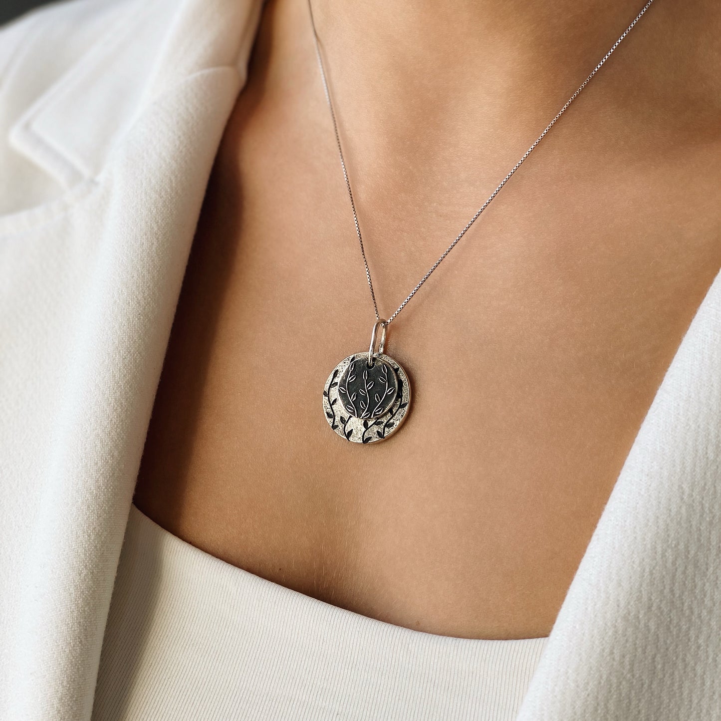 Talisman — Anhänger aus oxidiertem Silber