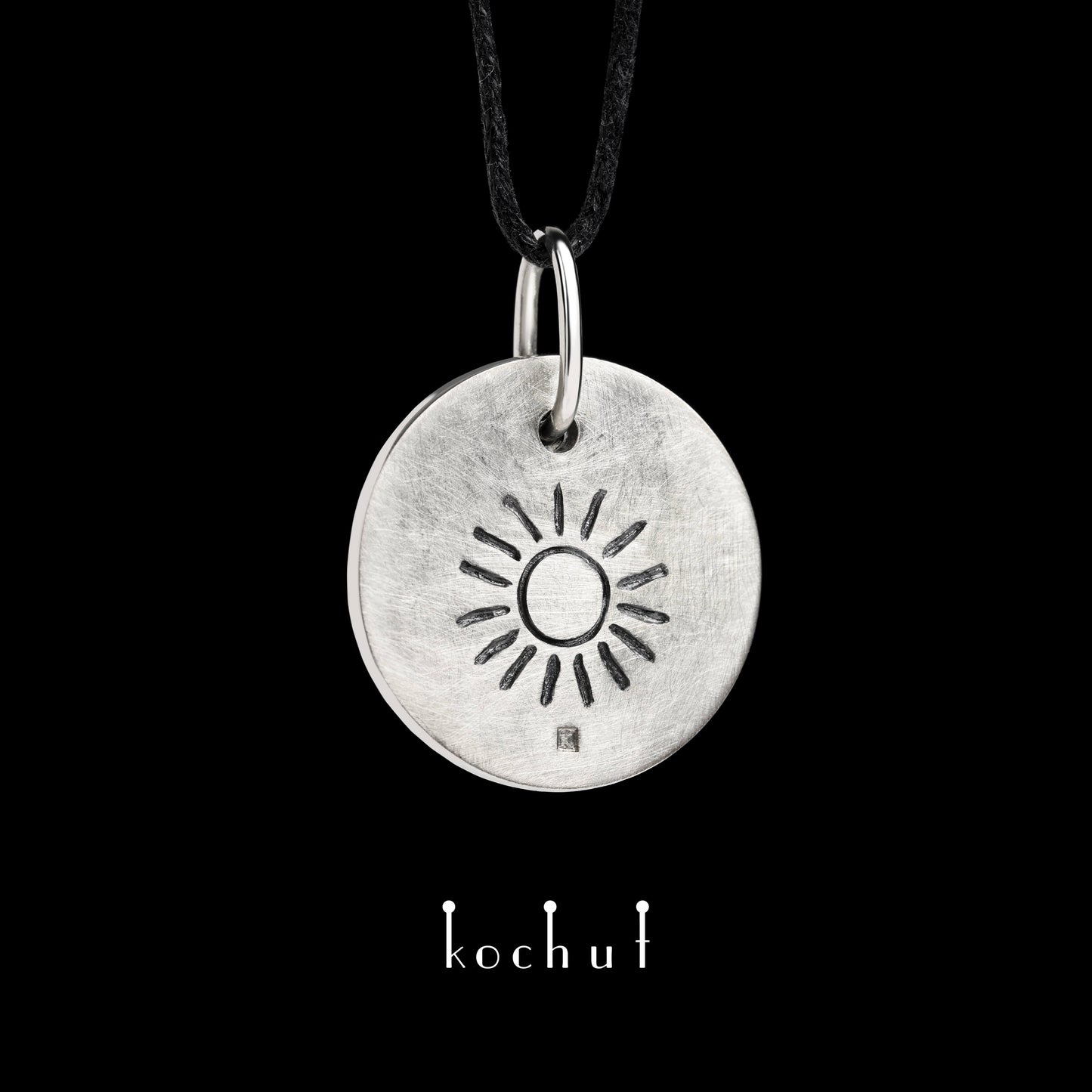 Talisman — Anhänger aus oxidiertem Silber