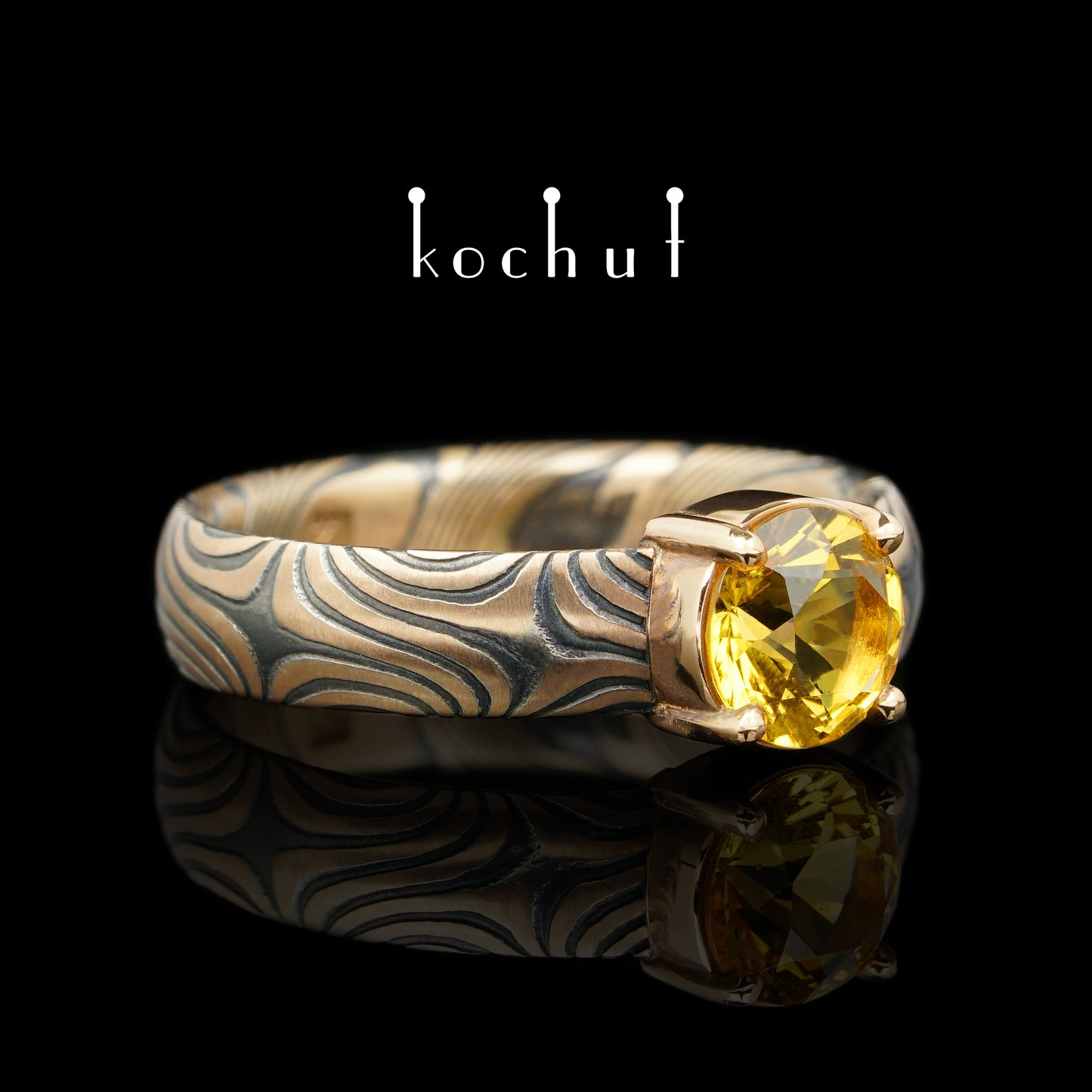 Orion — Mokume-Ring aus Rotgold, graviertem und oxidiertem Silber mit Citrin