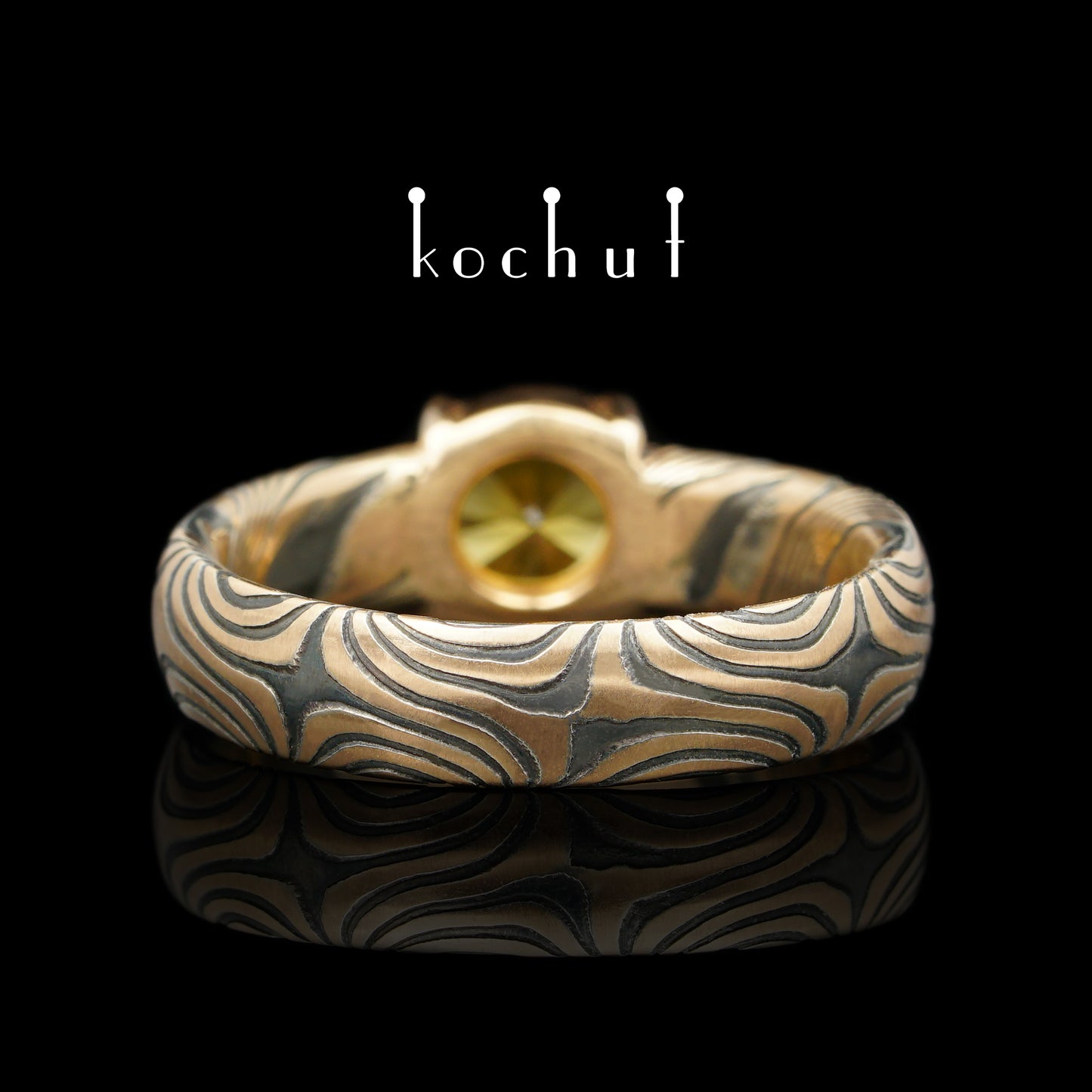 Orion — Mokume-Ring aus Rotgold, graviertem und oxidiertem Silber mit Citrin