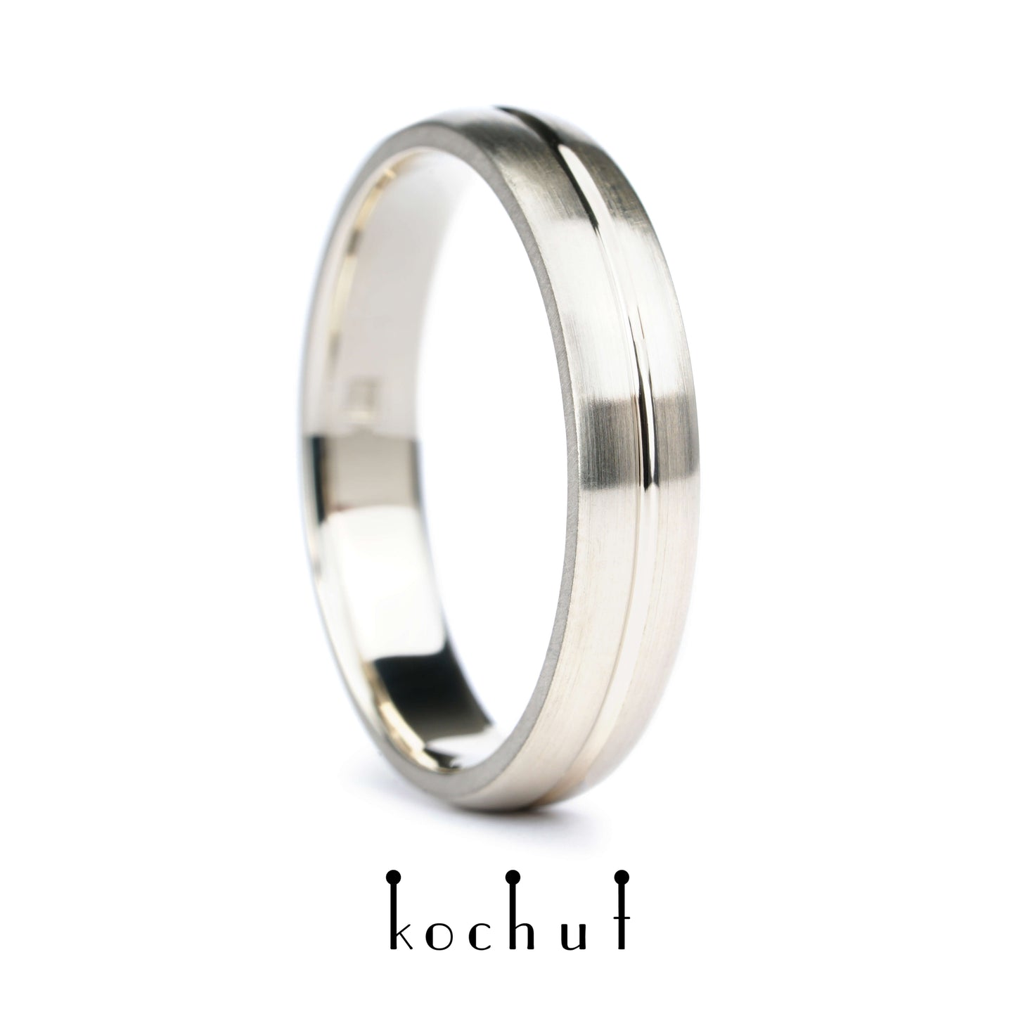 Die Achse der Liebe — Ehering aus Weißgold