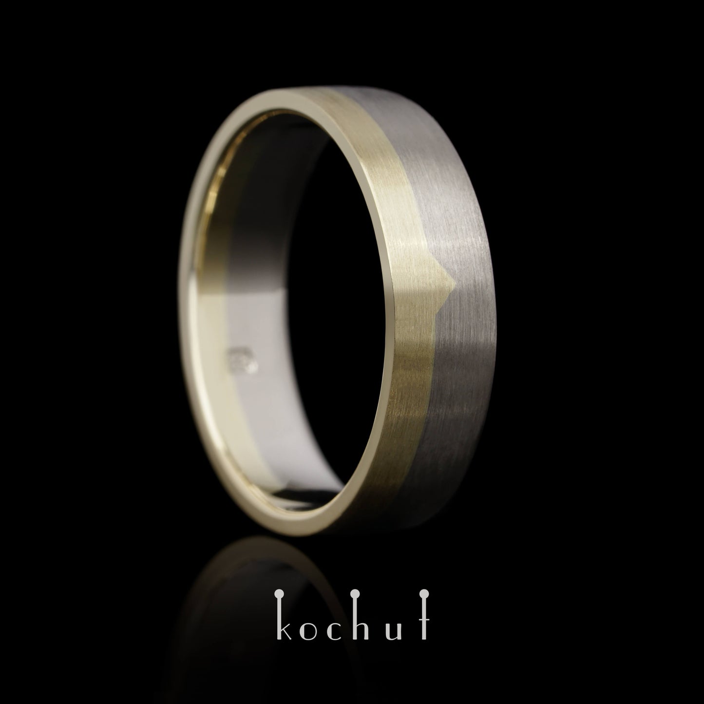 Die letzte Grenze – flach geformter Ehering aus Gelbgold und Palladiumgold