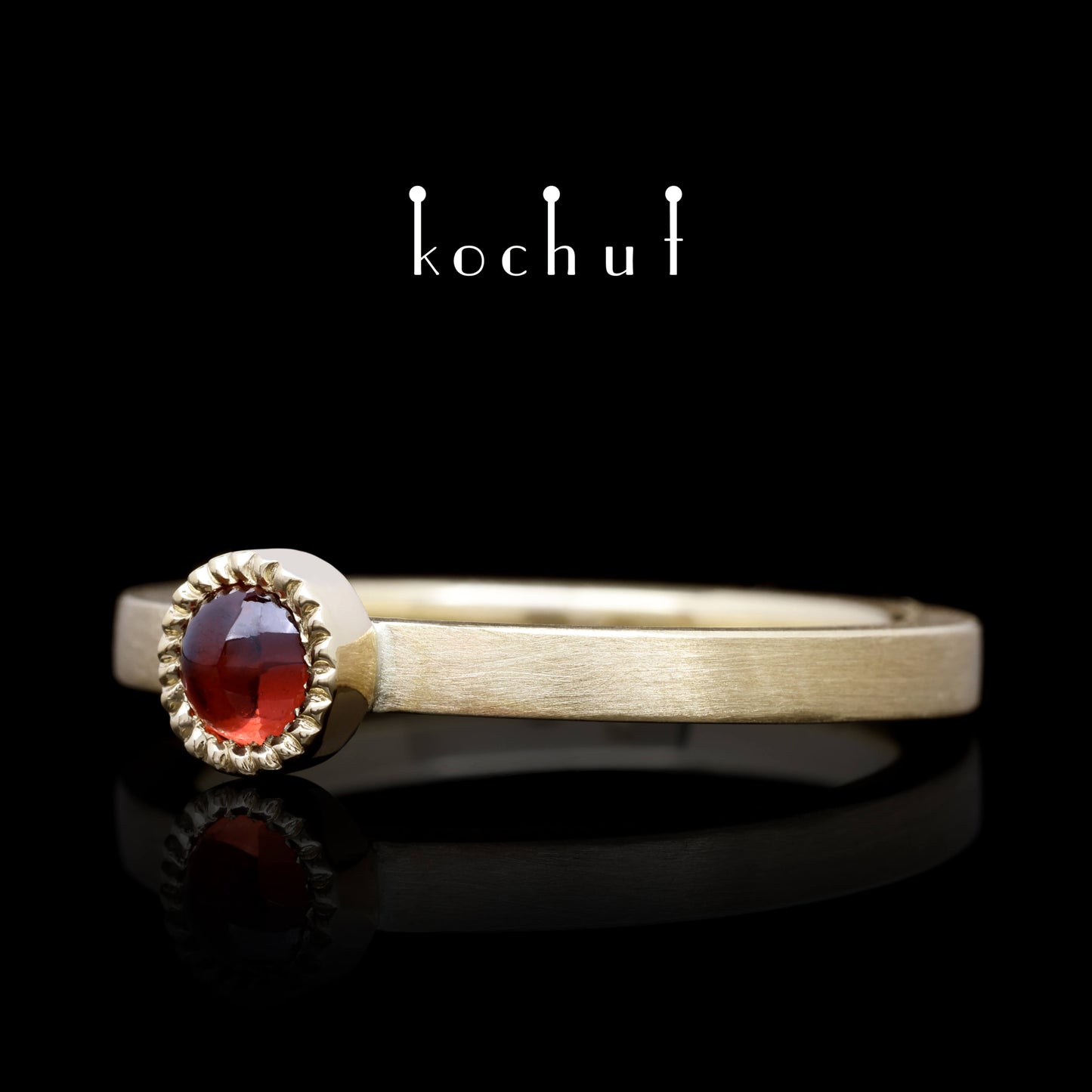 Mars — Ring aus Gelbgold mit Granat