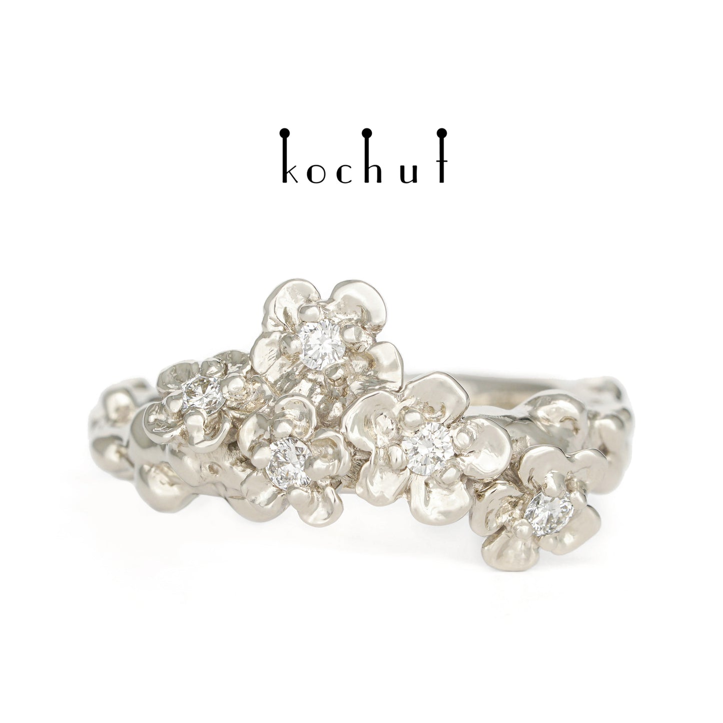 Florale Tiara — Ring aus Weißgold mit Diamanten