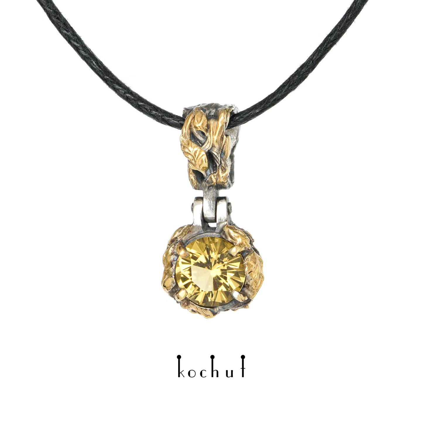 Sonniger Wald — Anhänger aus oxidiertem Silber mit Citrin und vergoldet