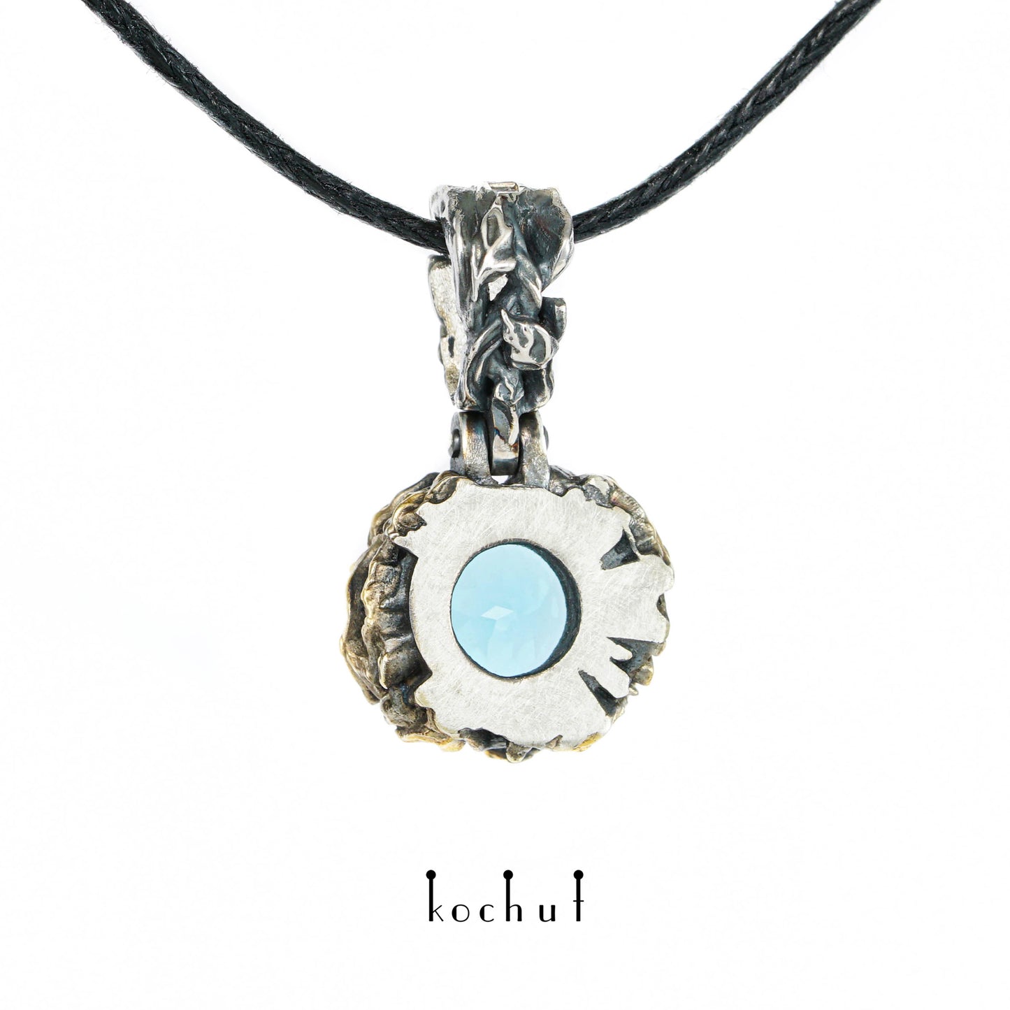 Sonniger Wald — Anhänger aus oxidiertem Silber mit Topas und Vergoldung