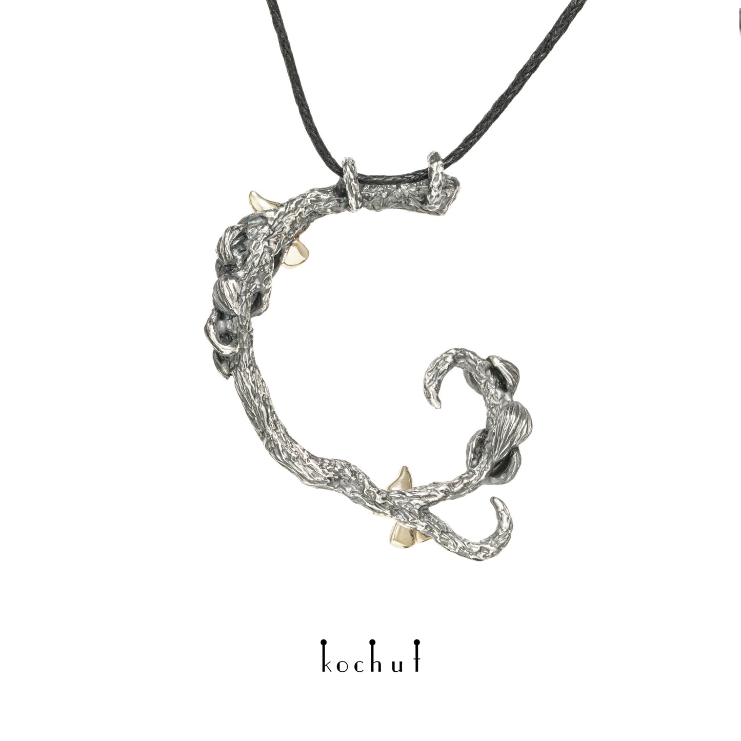 Schmetterling des Lichts — Anhänger aus oxidiertem Silber und Gelbgold