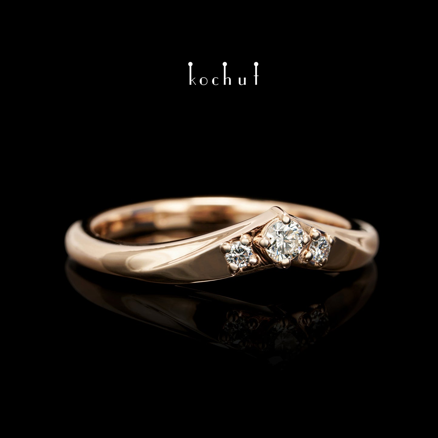 Meine Dame — Rotgoldring mit Diamanten