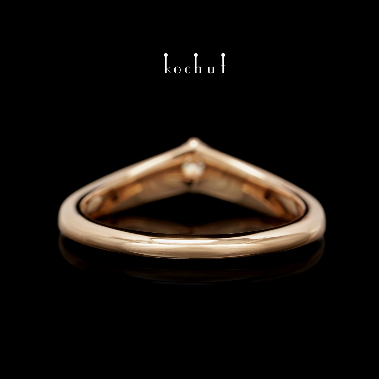 Meine Dame — Rotgoldring mit Diamanten
