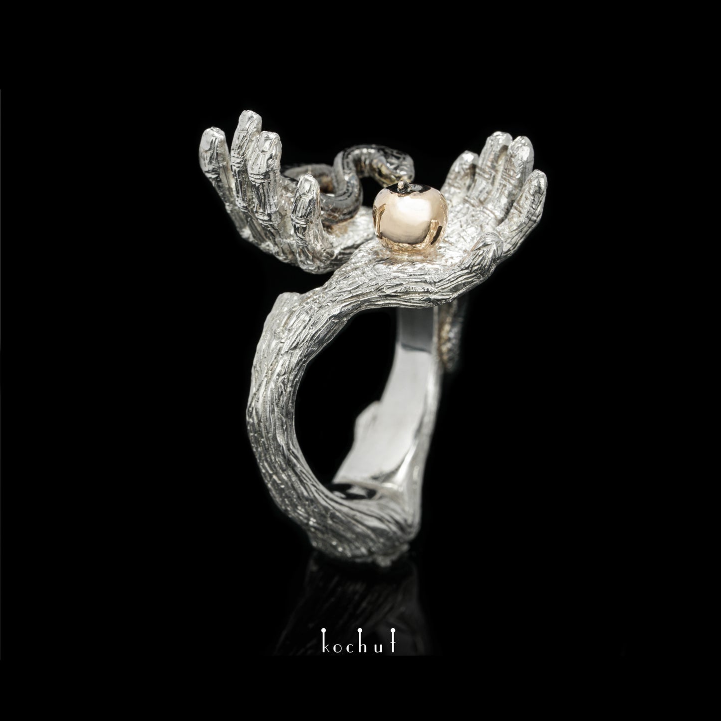 Verbotene Frucht — Ring aus Gelb-, Rotgold und Silber, überzogen mit schwarzem und weißem Rhodium