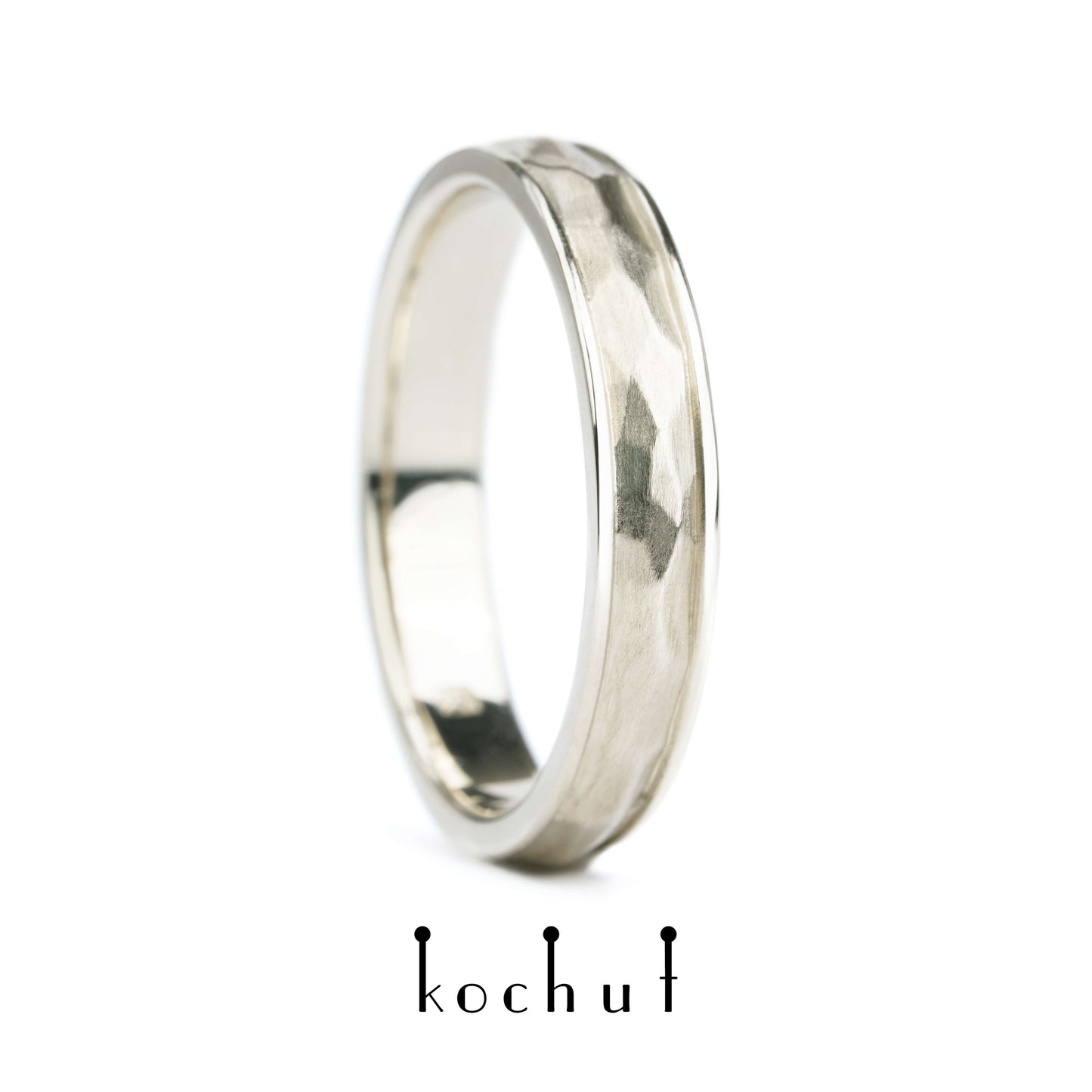 Absolute mit Fassungen — Ring aus Weißgold
