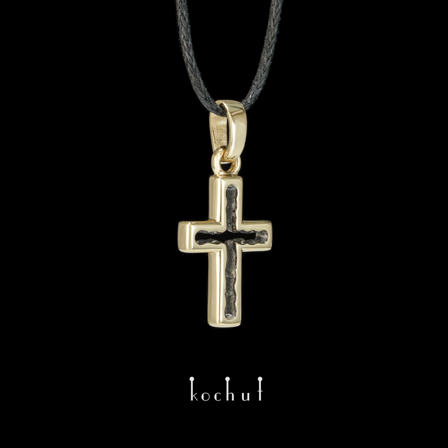 Wissensraum — Gelbgoldkreuz mit schwarzem Rhodium beschichtet