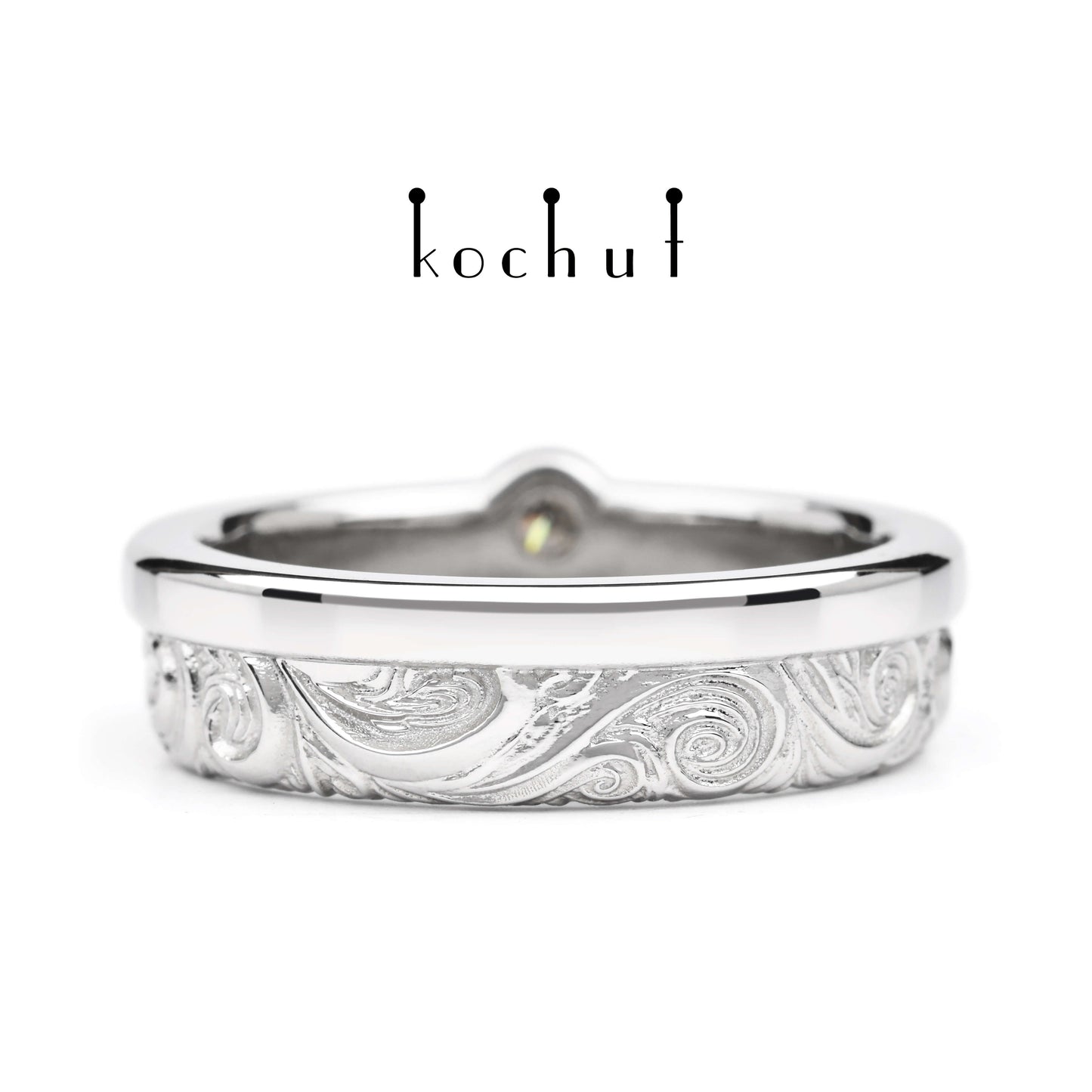 In Freude und Leid: Halbe — Platin-Ehering mit Diamant