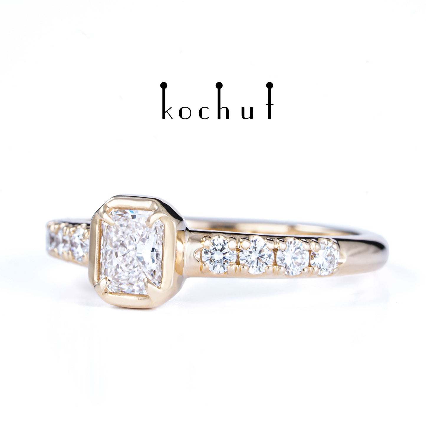 Neue Muse — Ring aus Rotgold mit Diamanten
