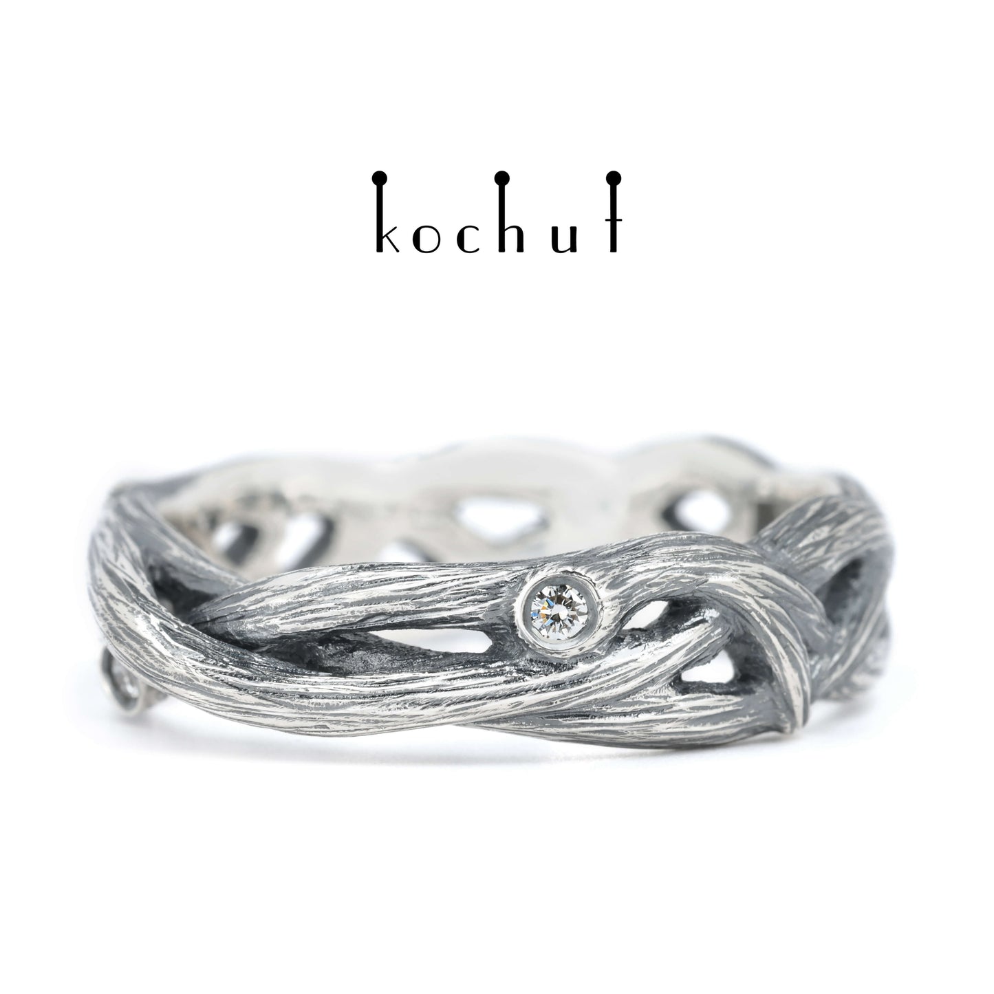 Wald-Möbius-Band — Ehering aus oxidiertem Silber mit Diamanten