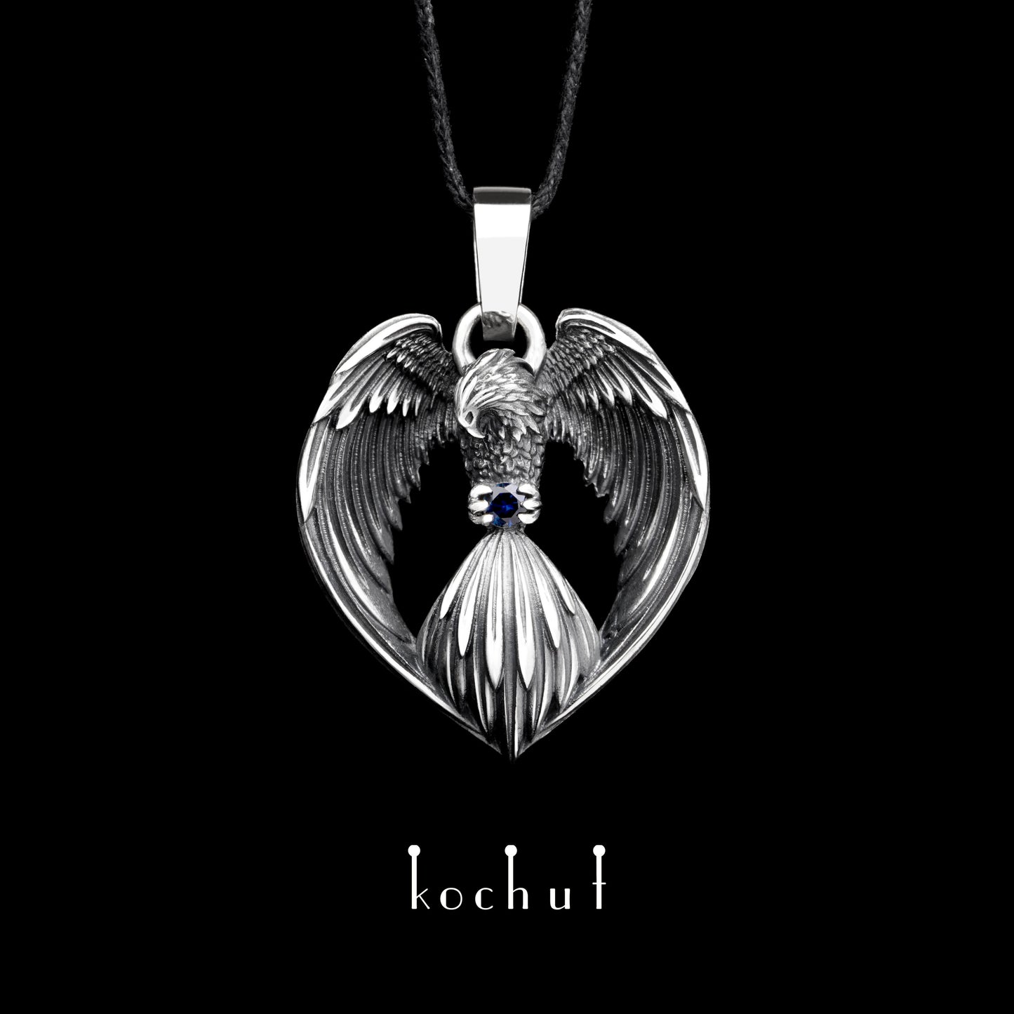 Phoenix — Anhänger aus oxidiertem Silber mit Saphir