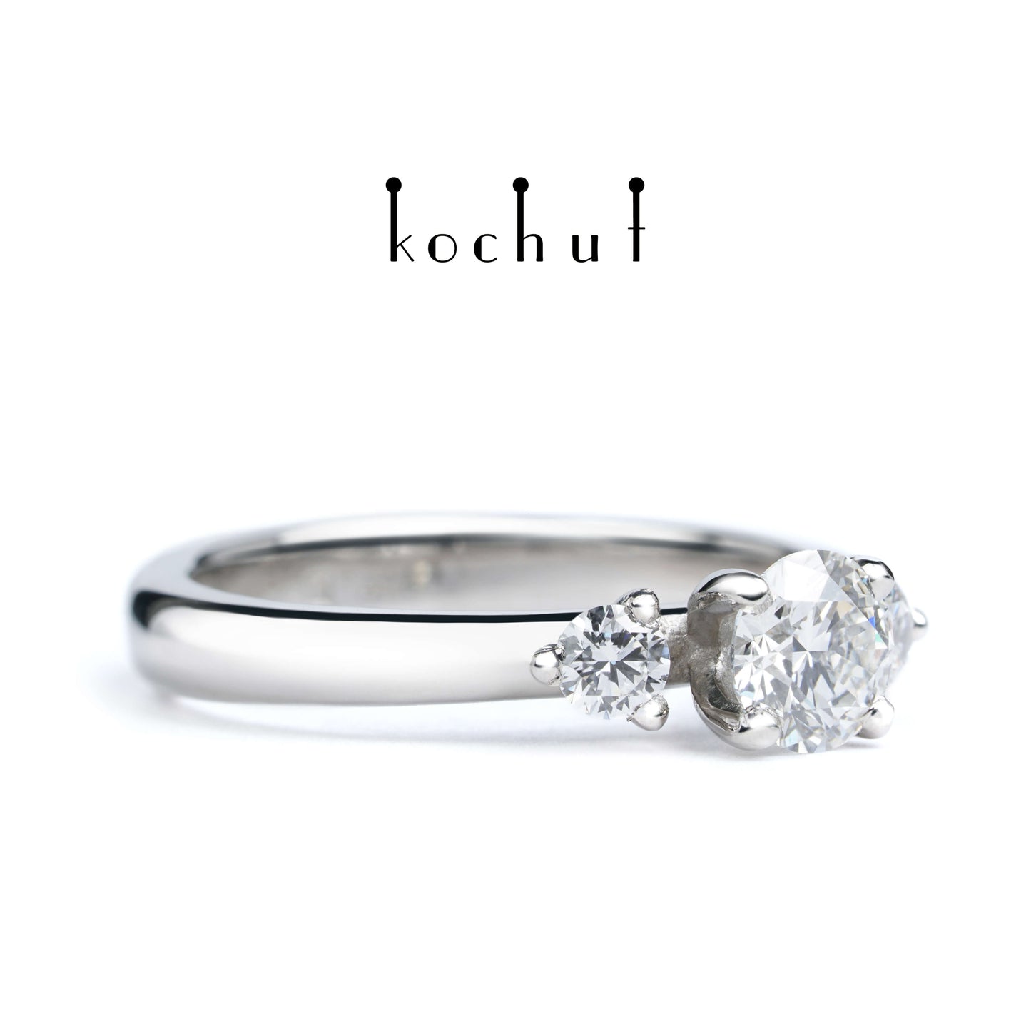 Athena — Verlobungsring aus Platin mit Diamanten