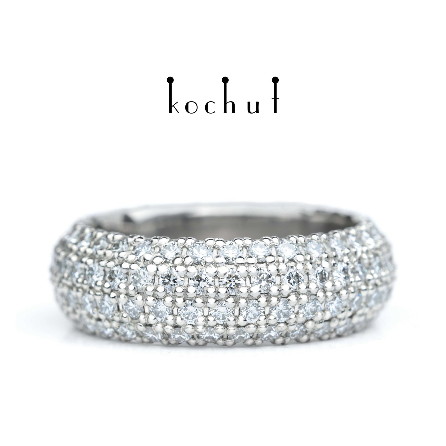 Reflexion — Platin-Ehering mit Diamanten