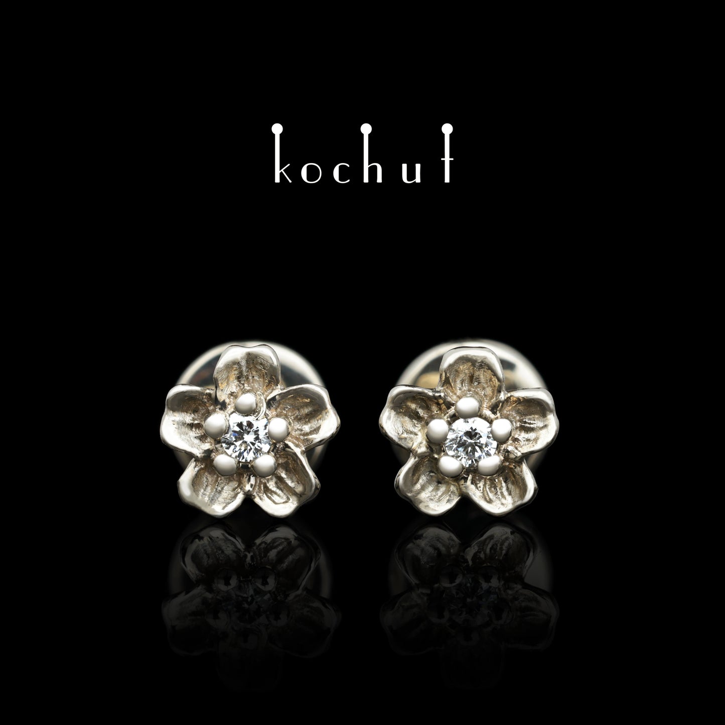 Blumen — Ohrringe aus Weißgold mit Diamanten