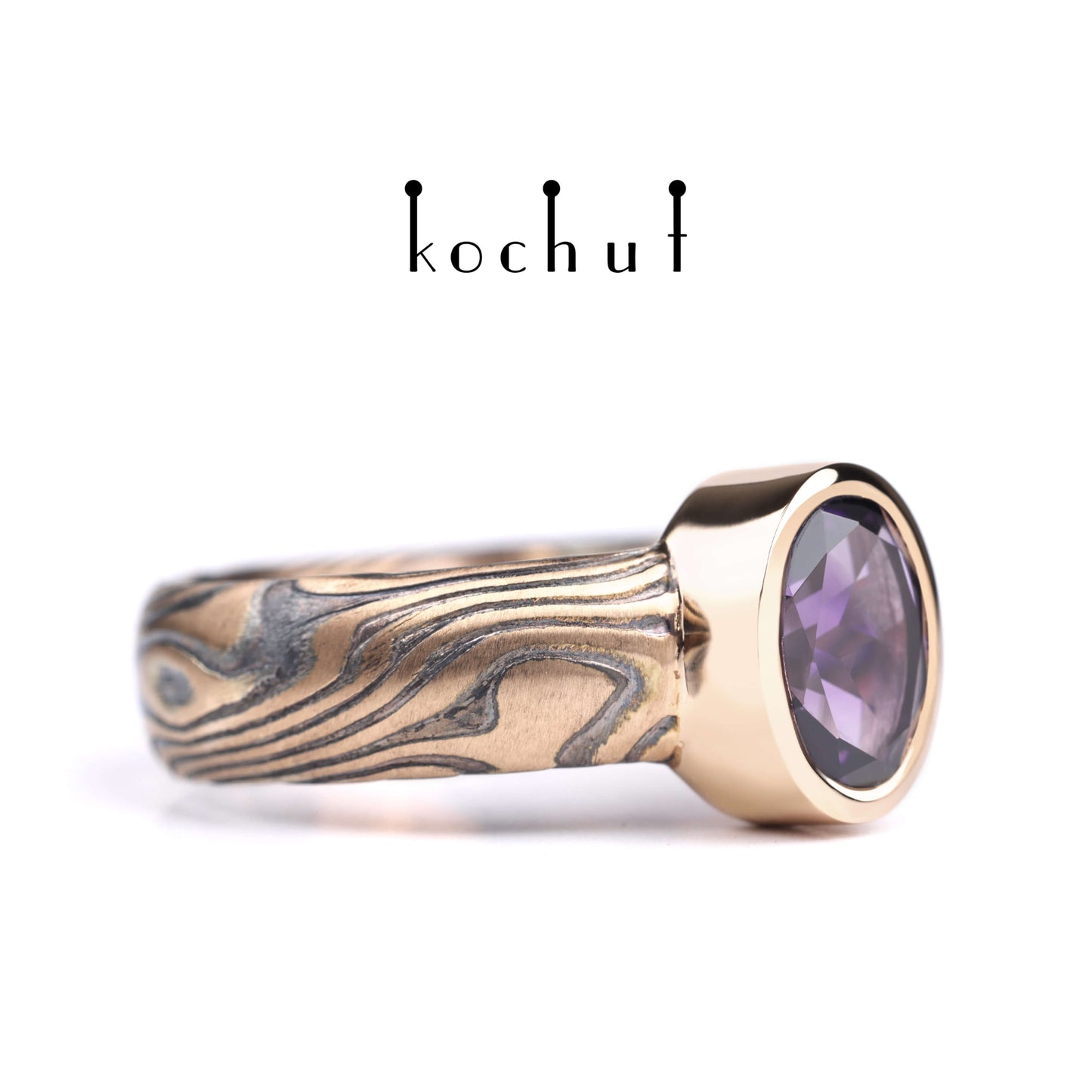 Sophora-Nektar — Mokume-Ring aus Rotgold und graviertem sowie oxidiertem Silber mit Amethyst
