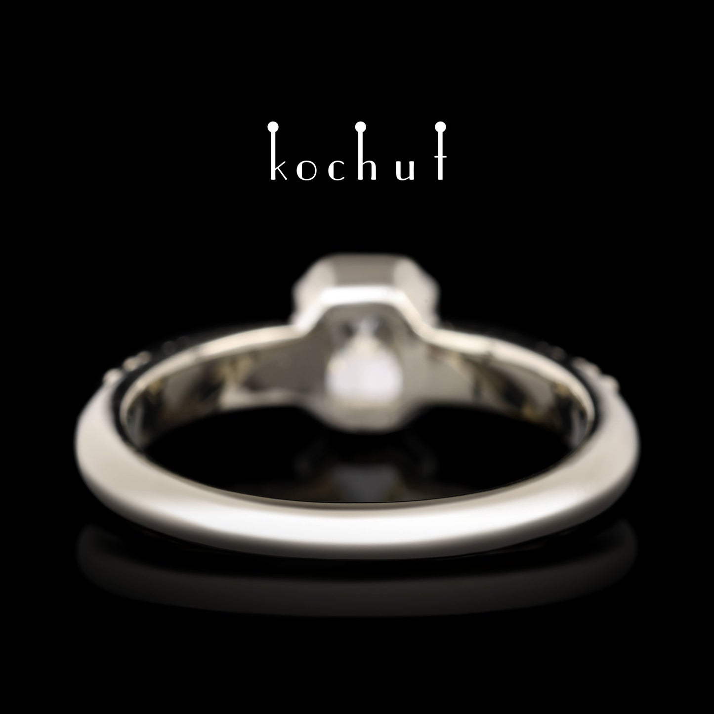Neue Muse — Ring aus Weißgold mit Diamanten