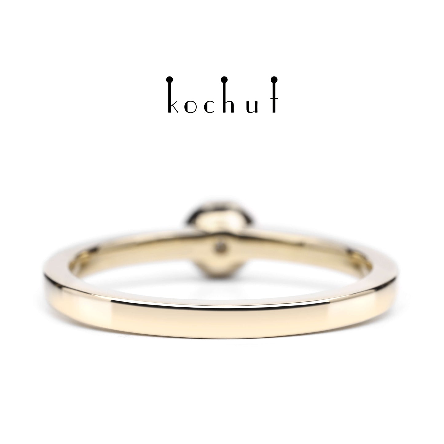 Gipfel der Liebe — Ring aus Gelbgold mit Diamant