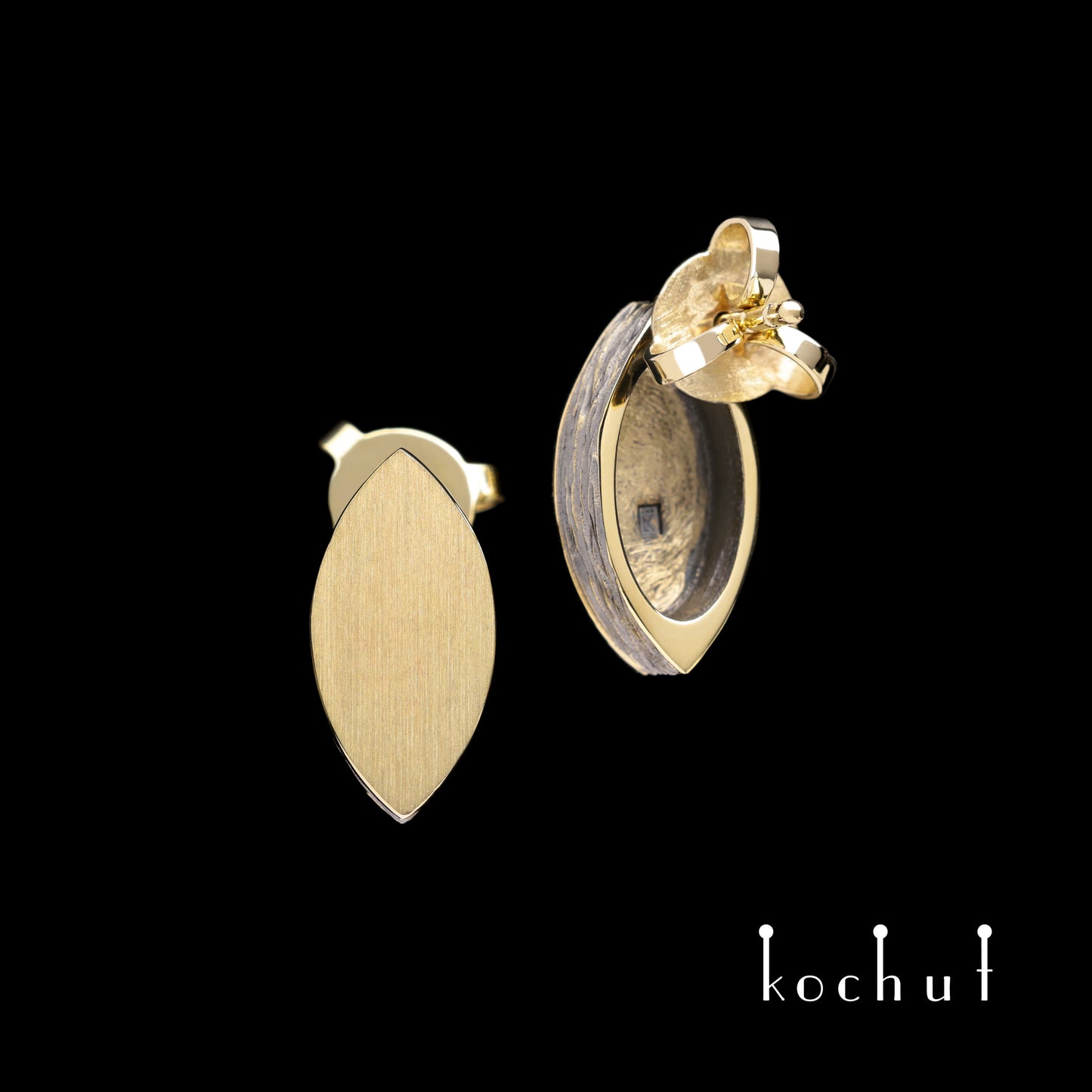 Golden Leaf — Ohrringe aus Gelbgold, beschichtet mit schwarzem Rhodium