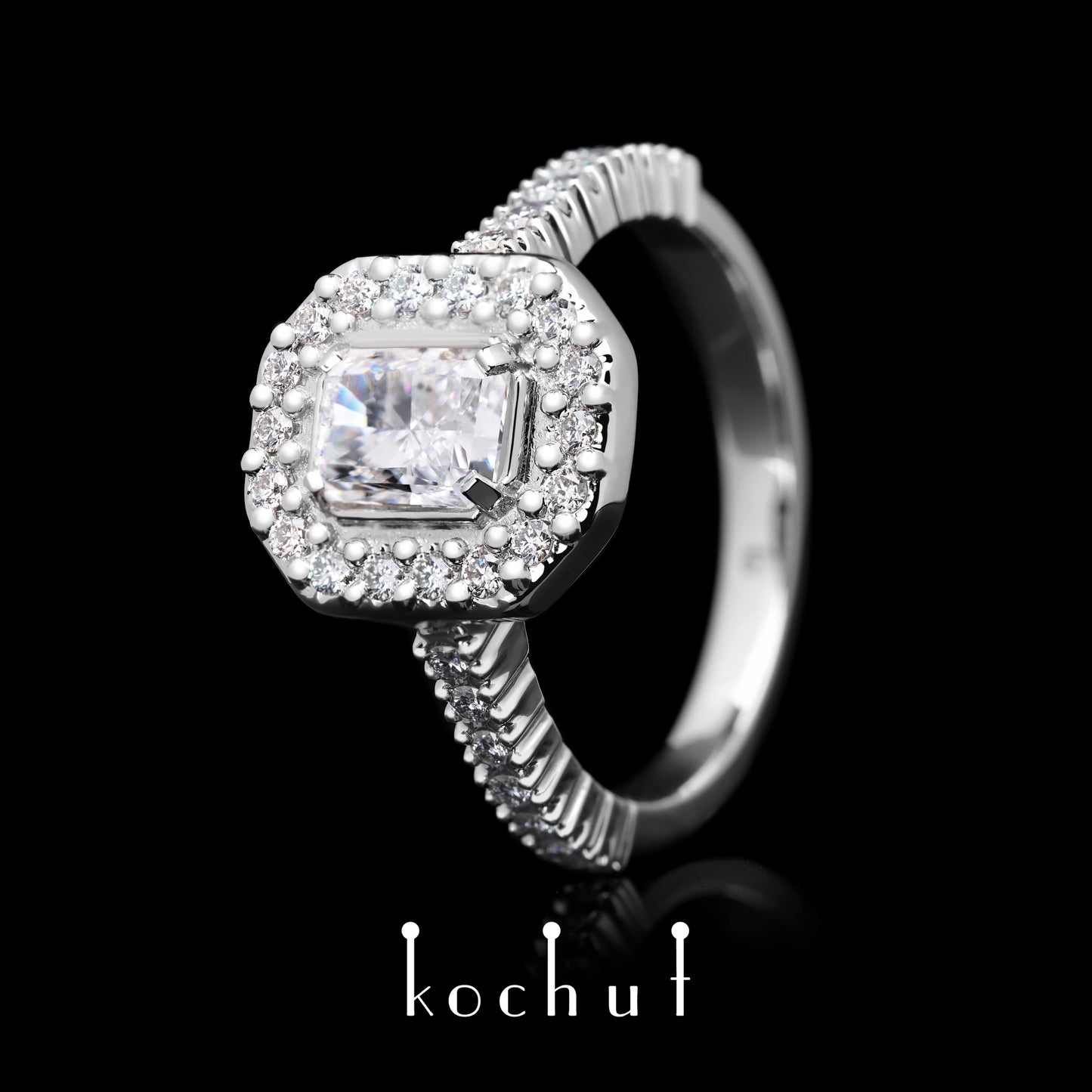 Majesty — Verlobungsring aus Weißgold mit Diamanten, platiert mit weißem Rhodium