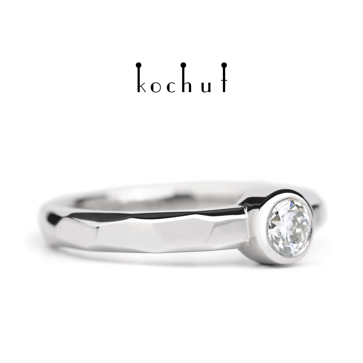 Absolute — Verlobungsring aus Platin mit einem Diamanten