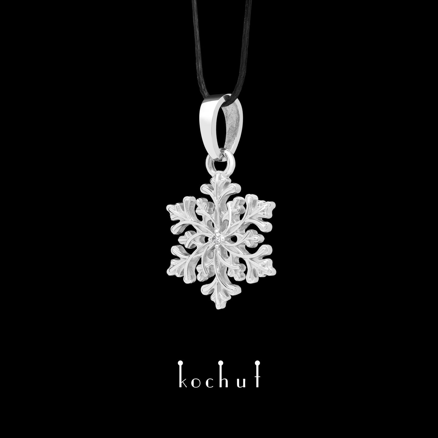 Gerda's Touch — Anhänger aus Weißgold mit Diamanten, beschichtet mit weißem Rhodium