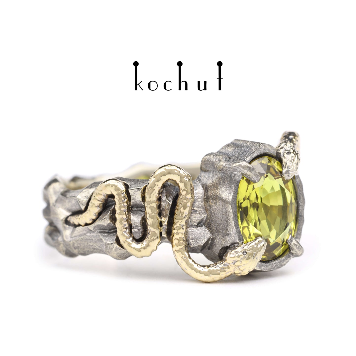 Versuchung — Ring aus Weiß- und Gelbgold mit gelbem Saphir, überzogen mit schwarzem Rhodium