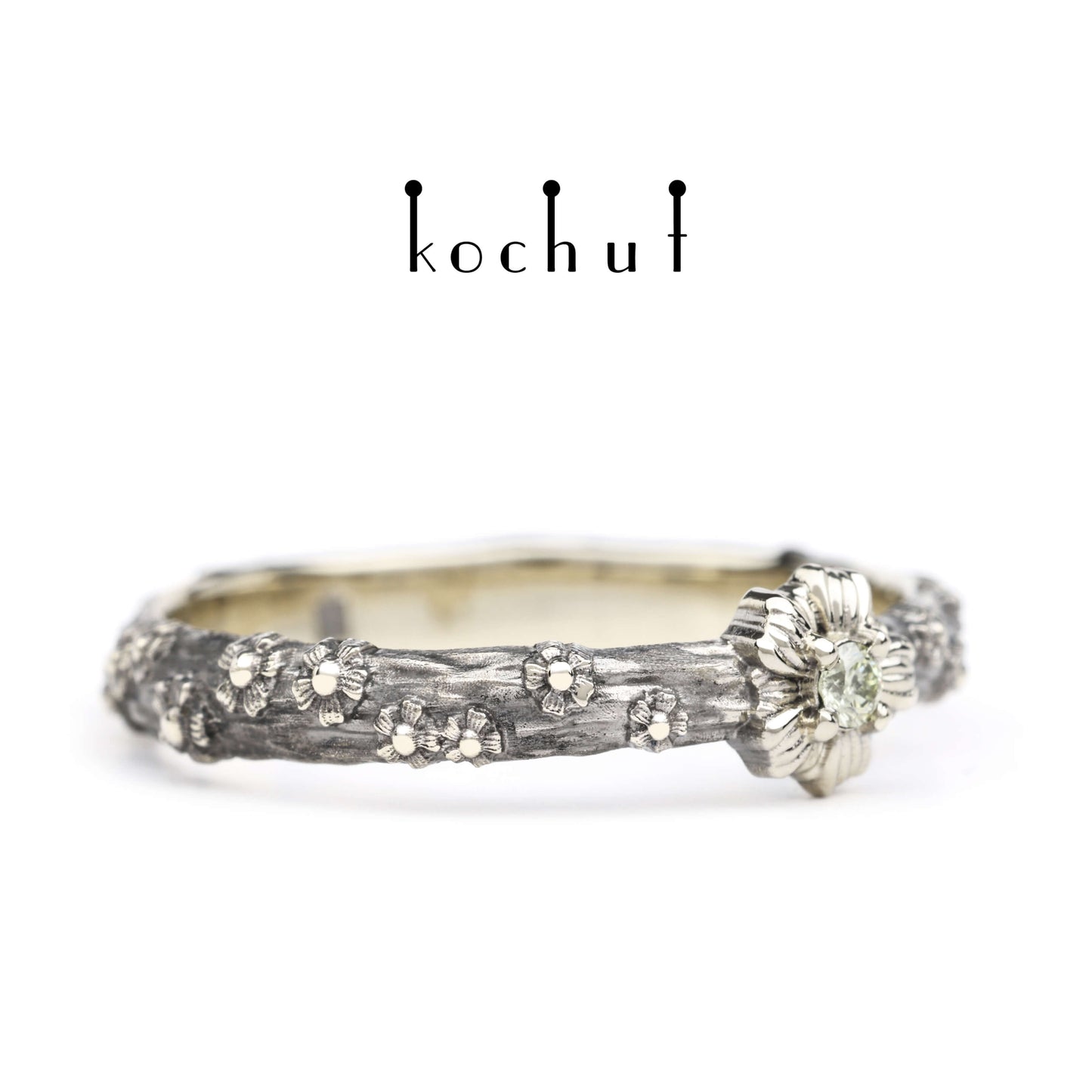 Vergissmeinnicht — Ring aus Weißgold mit hellgelbem Diamanten, überzogen mit schwarzem Rhodium