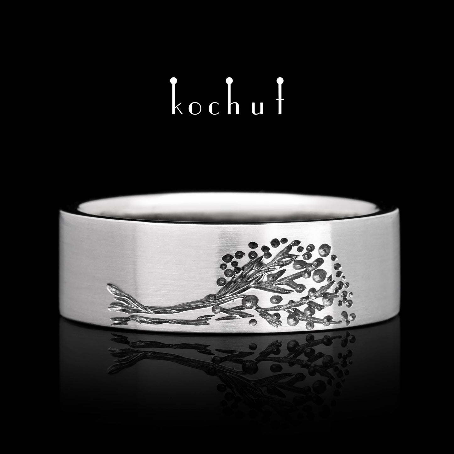 Baum des Lebens: Halves — Ehering aus Platin, überzogen mit schwarzem Rhodium