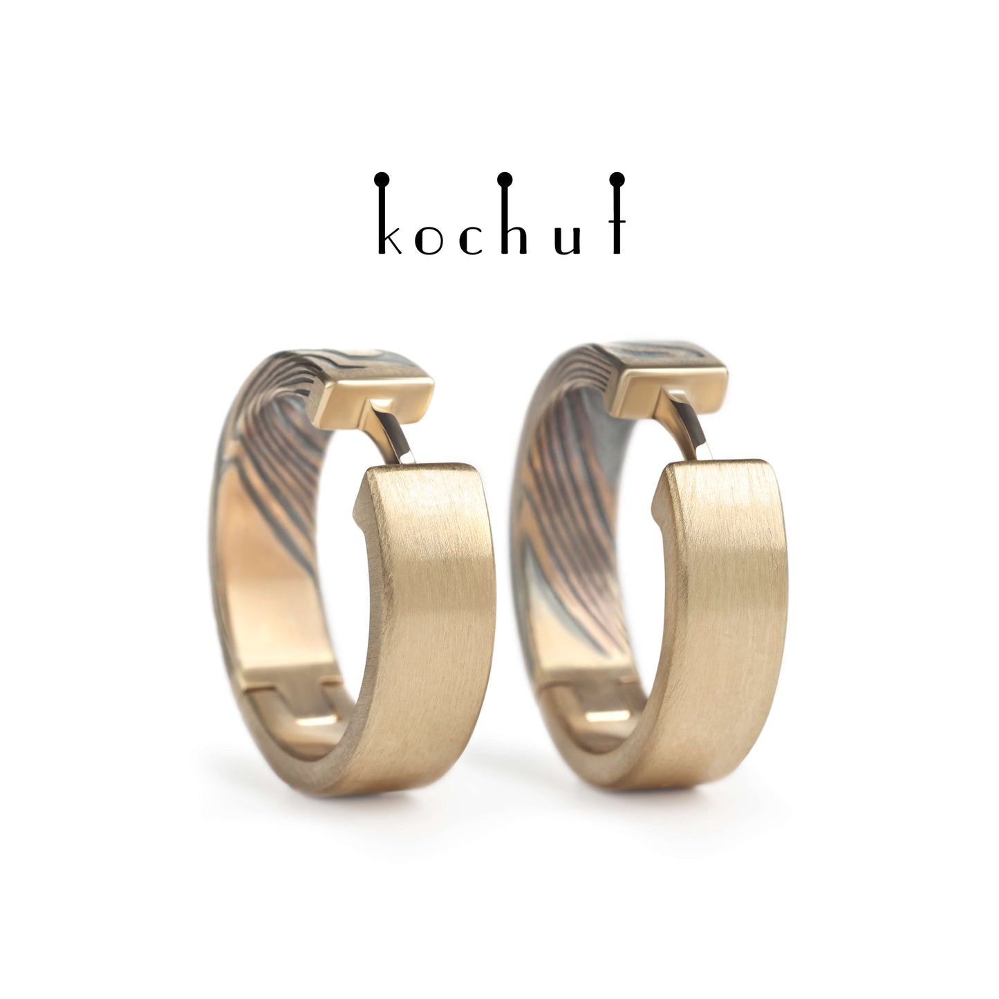 Yutori — Mokume-Ohrringe aus Rotgold, graviertes und oxidiertes Silber