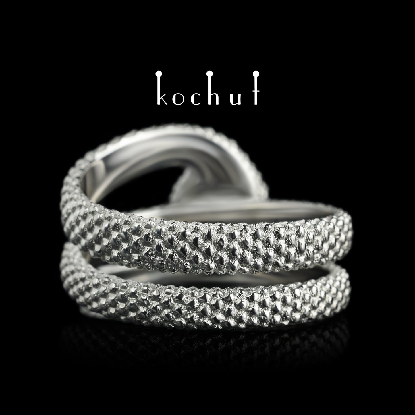 Liebe der Widerspenstigen — Ring aus Platin mit Diamanten