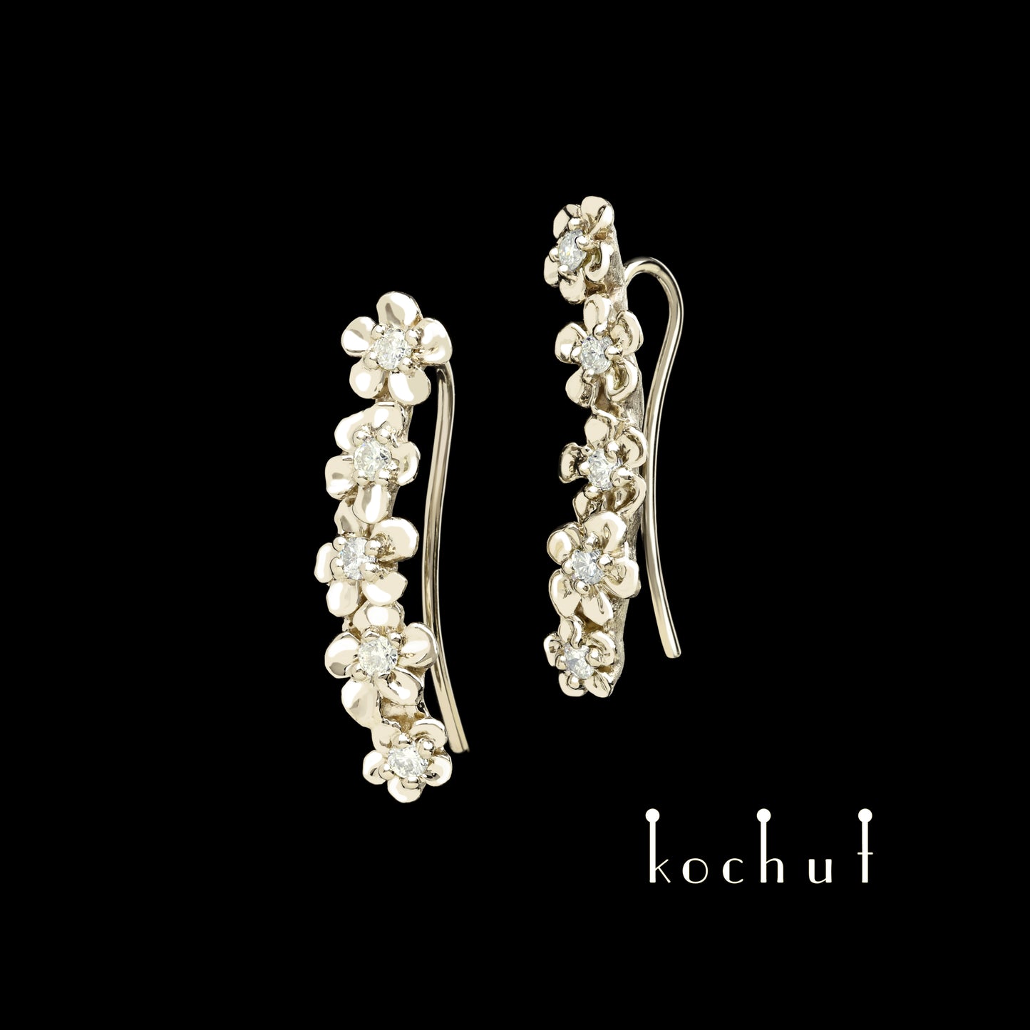 Florale Tiara — Ohrklemmen aus Weißgold mit Diamanten