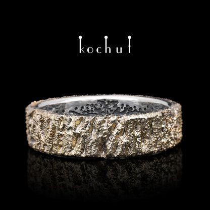 Baum des Lebens: Eichenrinde – Ehering aus oxidiertem Sterlingsilber, mit Belag aus Gelbgold