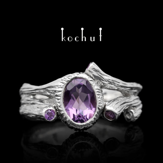 Süße Frucht — Silberring mit Amethysten, überzogen mit weißem Rhodium