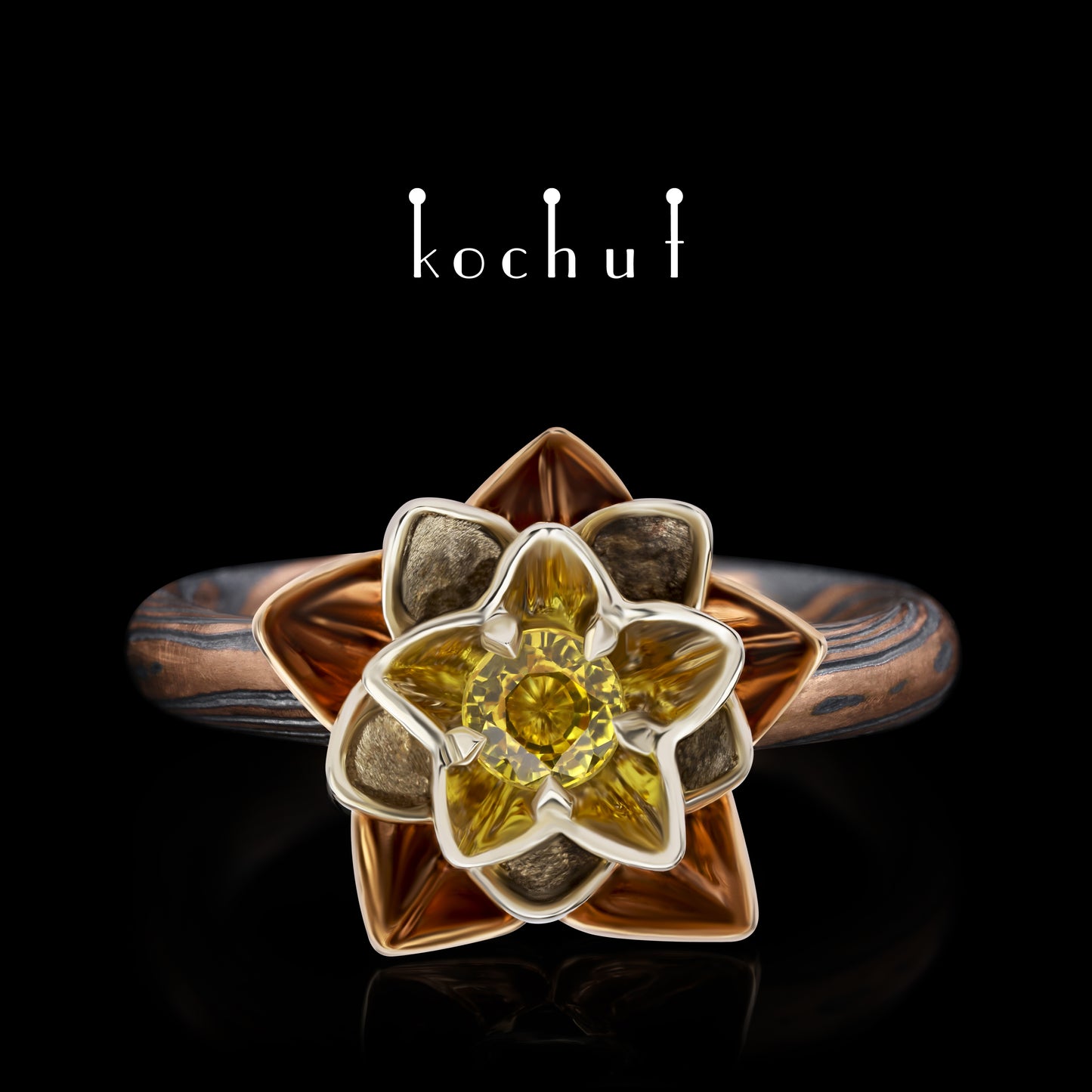 Heart Lotus — Mokume-Ring aus Rot- und Weißgold, geätztem und oxidiertem Silber mit gelbem Saphir
