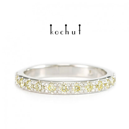 Meine Umlaufbahn  — Ring aus Wießgold mit gelbe Diamanten