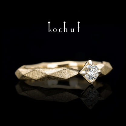 Meine Königin - Verlobungsring aus Gelbgold mit Diamant (0,13 ct)