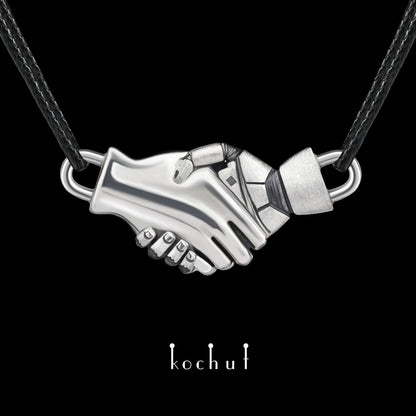 UNBROKEN — Anhänger aus oxidiertem Silber