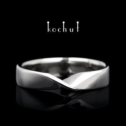 Möbiusband: breit — Ehering aus Weißgold, beschichtet mit weißem Rhodium (3.9 mm)