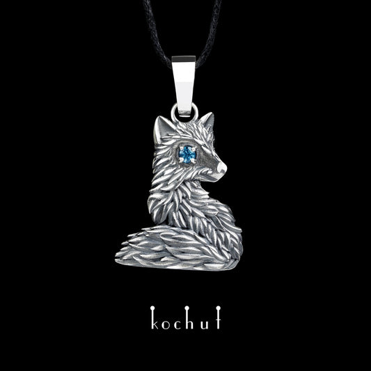 Kleiner Fuchs — Anhänger aus oxidiertem Silber mit Topas
