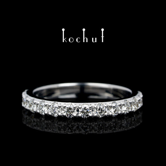 Meine Umlaufbahn  — Ring aus Wießgold mit Diamanten, mit Rhodium überzogen