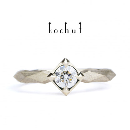 Meine Königin - Verlobungsring aus Weißgold mit Diamant(0.35 ct)