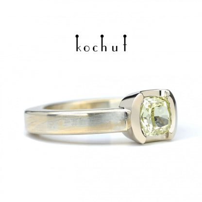 Jugen — Mokume-Ring aus Gelb-, Weißgold und Silber mit einem Diamanten