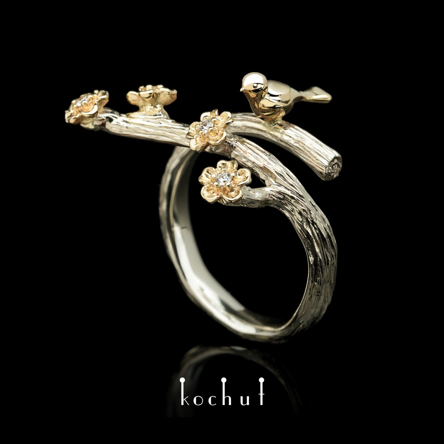 Vogel und Blumen — Ring aus Weißgold 14K und Gelbgold 14K mit Diamanten