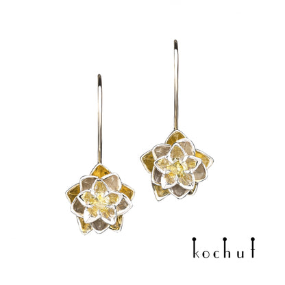 Heart Lotus — Ohrringe aus Weiß- und Gelbgold mit gelben Saphiren