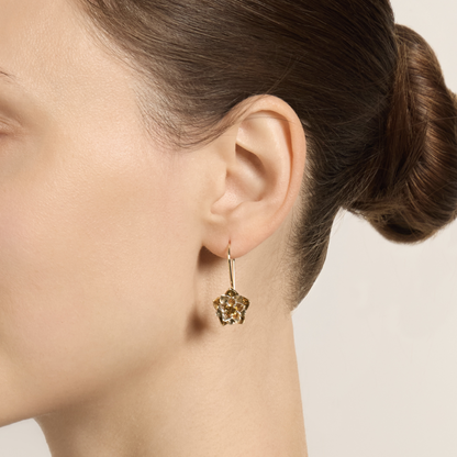 Heart Lotus — Ohrringe aus Weiß- und Gelbgold mit gelben Saphiren